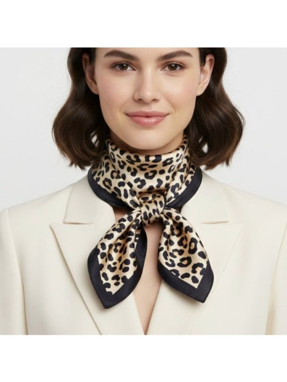⭐Elegant Bandana Square Scarf Silky Satin Vintage Style Animal Print Leopard Tan